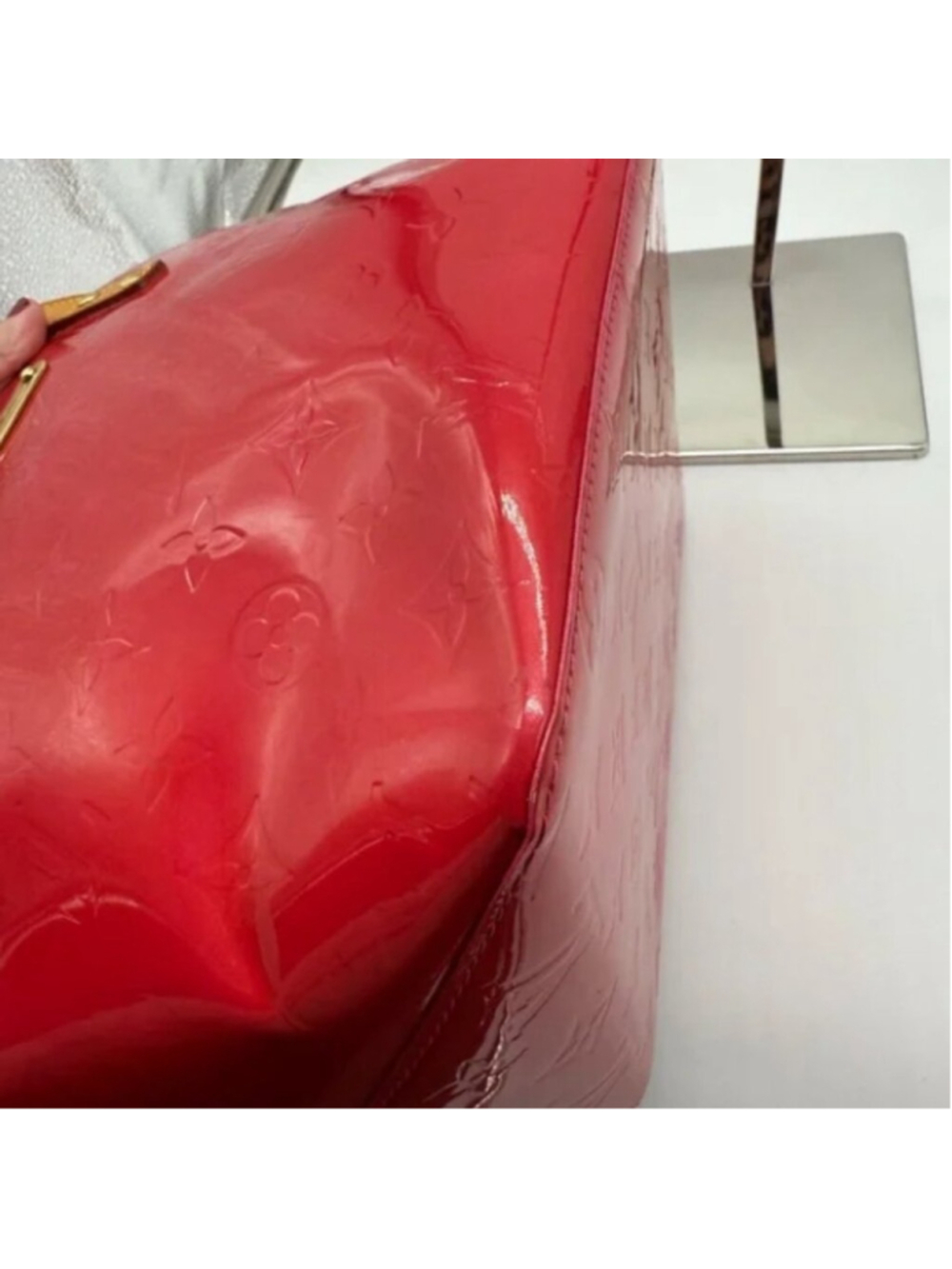 EUC Authenticated Louis Vuitton Monogram Vernis Bellevue PM - Picture 7 of 15